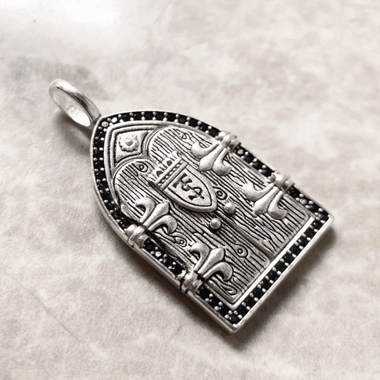 925 Sterling Silver Vintage Medieval Window Frame & Crow Silhouette Zircon Pendant Charm - Le Joyau Store - Raven - Silver