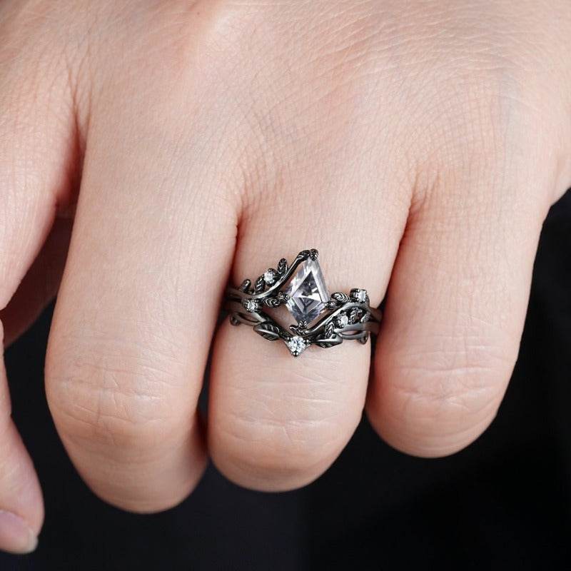 Black Gothic Kite Shaped Crystal Vintage Leaf Women's Rings (2 Pcs Set) - Le Joyau Store - Black,Copper,Floral,Vine,Zircon - 5