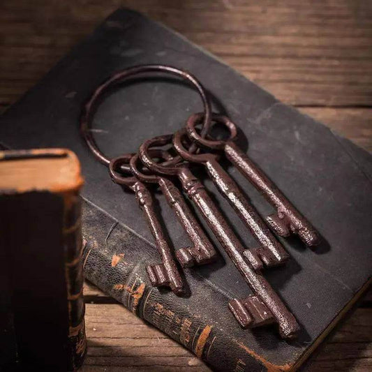 Antique Cast Iron Skeleton Keys Vintage Gothic Decor Rustic Metal Key Props - Le Joyau Store - Cast Iron,Garden Key,Heavy Duty,Metal Keys,Vintage - 1