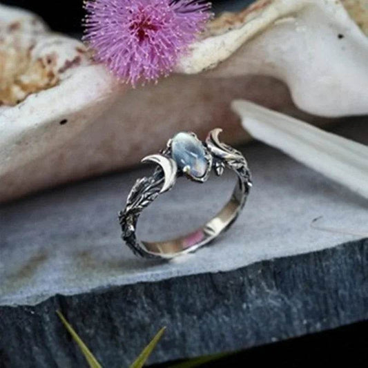 Triple Goddess Witches Crescent Moon & Leaves Moonstone Cubic Zirconia Ring - Le Joyau Store - Bohemian,Cubic zirconia,Finger,Moonstone,Vintage - 6